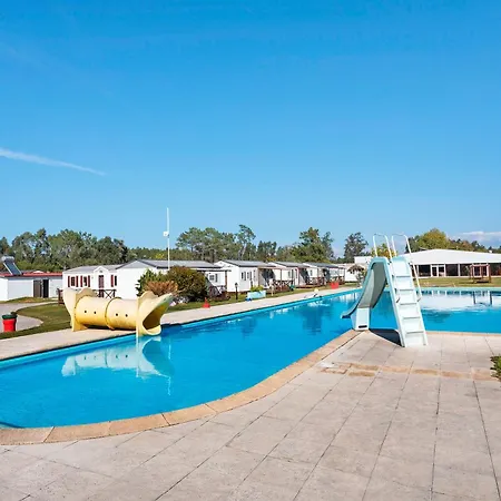 T2 V - 15 Min From Nazare Chalé