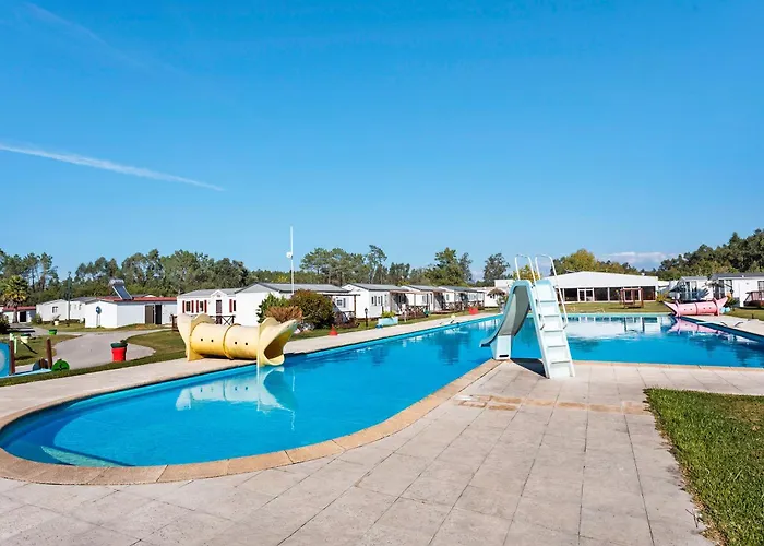 T2 V - 15 Min From Nazare Chalé